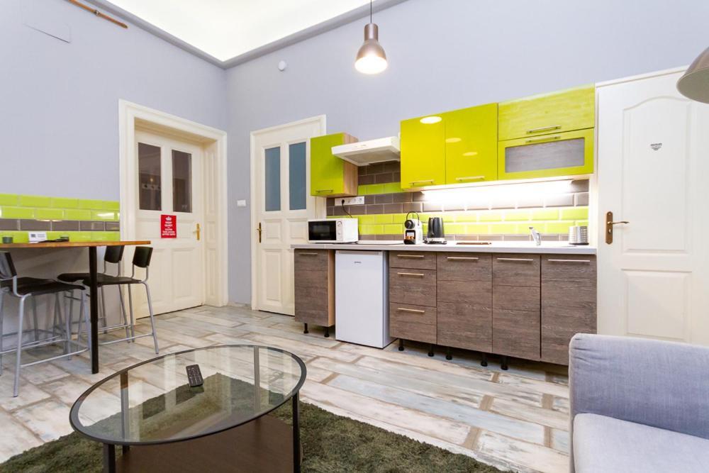 Danube Side Oasis W 2bdr In A Pedestrial Street * Budapest