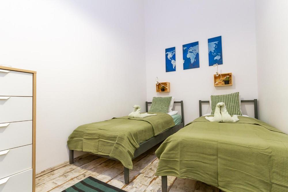 Apartment Danube Side Oasis W 2bdr In A Pedestrial Street *